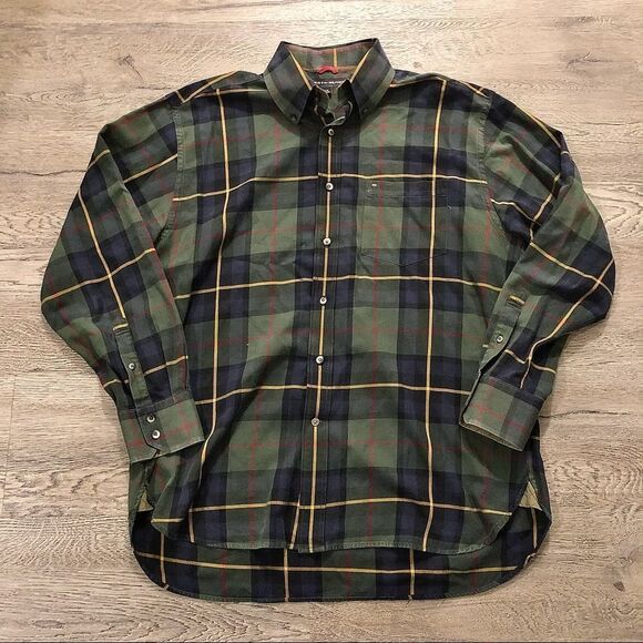 TOMMY HILFIGER Vintage Men's Plaid Button Down Shirt Short Sleeve Size XL. - Picture 1 of 6